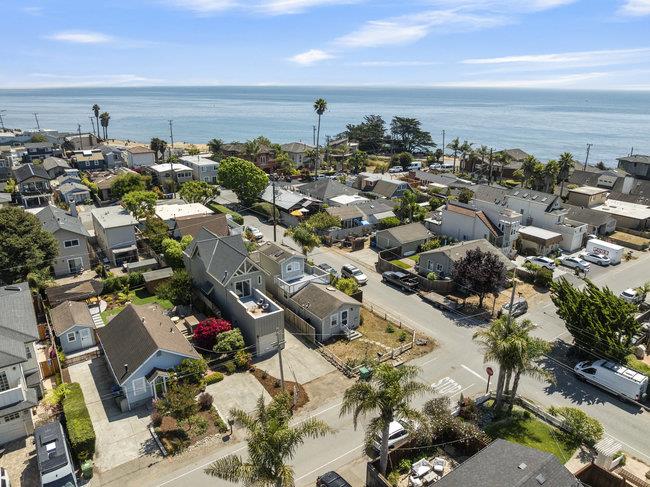 Detail Gallery Image 41 of 41 For 410 35th Ave, Santa Cruz,  CA 95062 - 2 Beds | 2/1 Baths