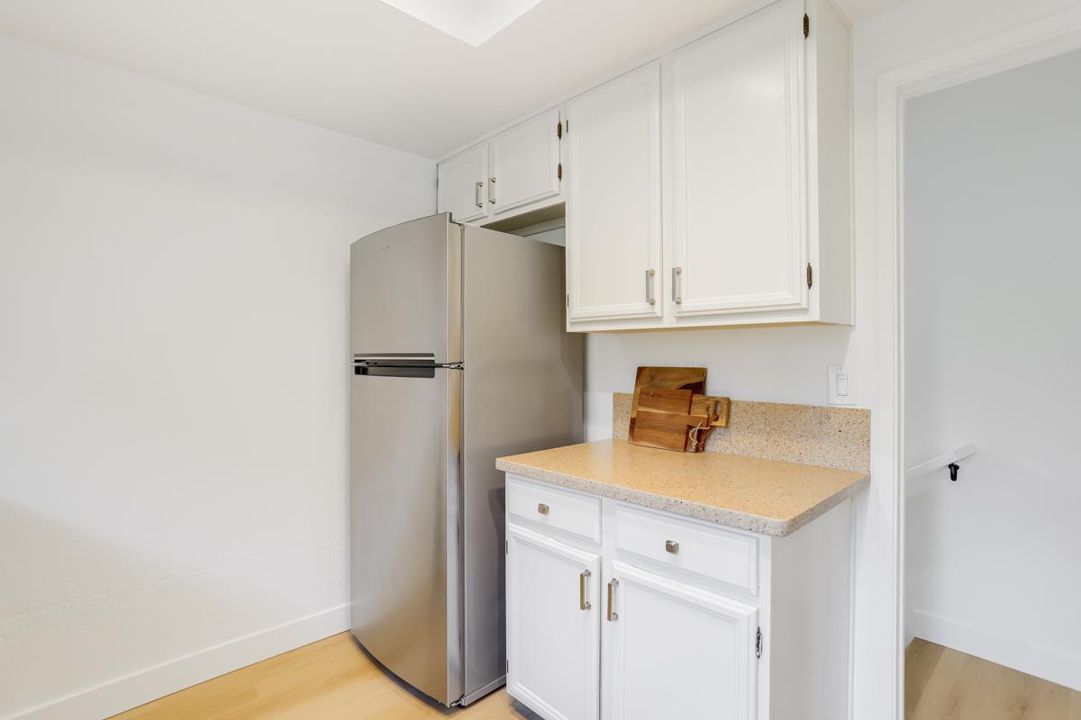 Detail Gallery Image 11 of 24 For 826 Scott Blvd, Santa Clara,  CA 95050 - 2 Beds | 2/1 Baths