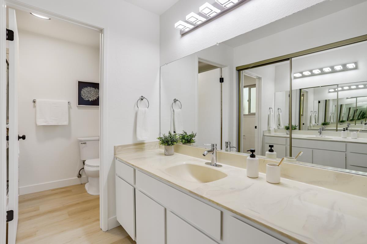 Detail Gallery Image 17 of 24 For 826 Scott Blvd, Santa Clara,  CA 95050 - 2 Beds | 2/1 Baths