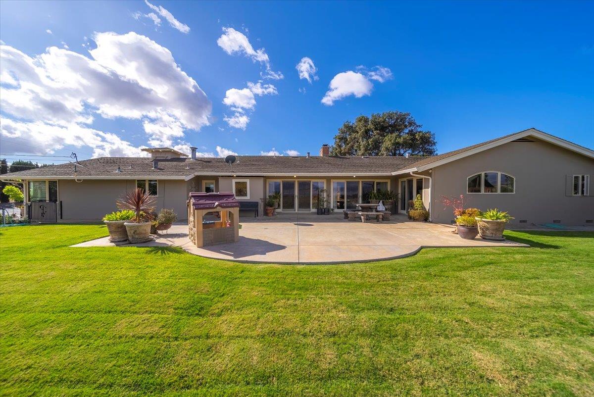 Detail Gallery Image 32 of 41 For 38280 Arroyo Seco Road, Soledad,  CA 93960 - 3 Beds | 3 Baths