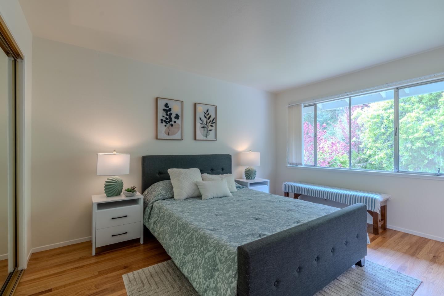 Detail Gallery Image 18 of 37 For 1031 Yosemite Dr, Pacifica,  CA 94044 - 4 Beds | 2 Baths