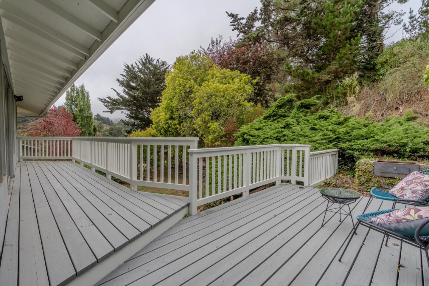 Detail Gallery Image 25 of 37 For 1031 Yosemite Dr, Pacifica,  CA 94044 - 4 Beds | 2 Baths