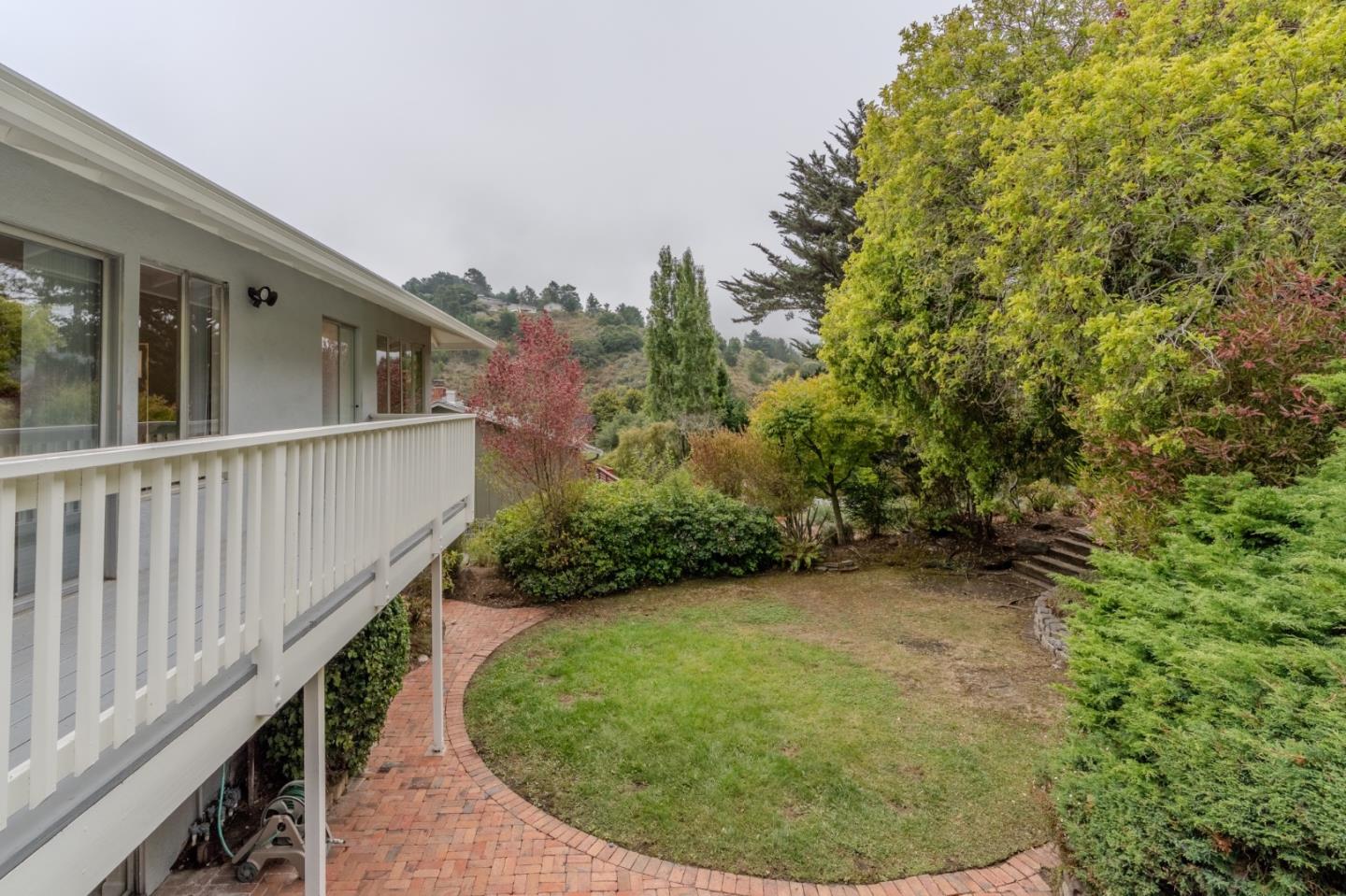 Detail Gallery Image 26 of 37 For 1031 Yosemite Dr, Pacifica,  CA 94044 - 4 Beds | 2 Baths