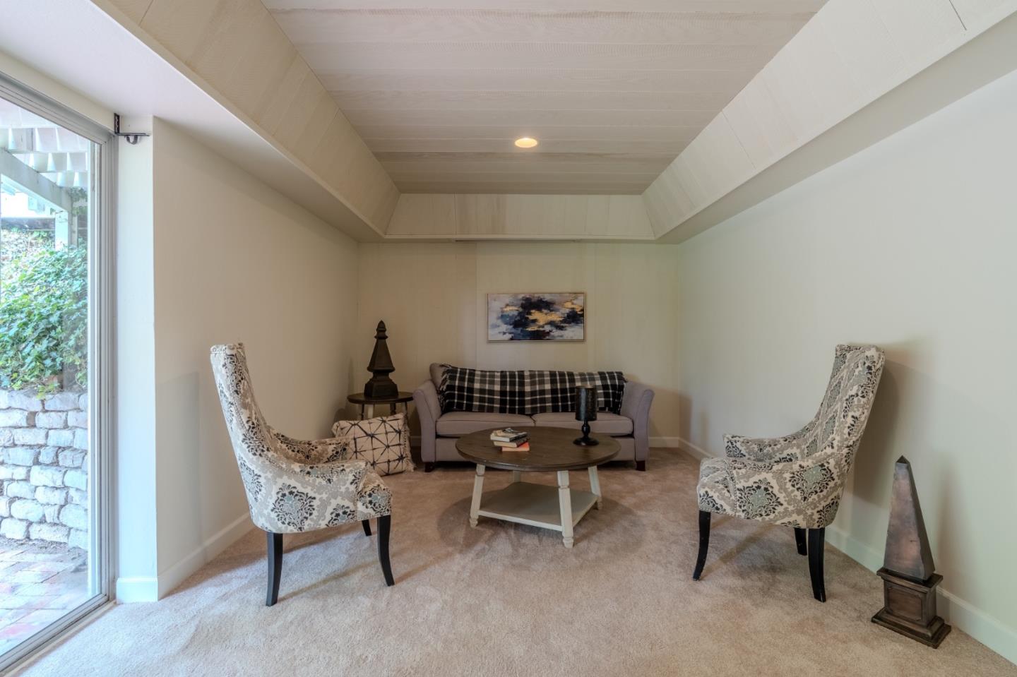 Detail Gallery Image 29 of 37 For 1031 Yosemite Dr, Pacifica,  CA 94044 - 4 Beds | 2 Baths