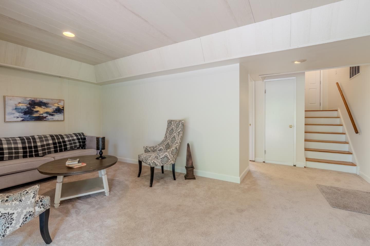 Detail Gallery Image 30 of 37 For 1031 Yosemite Dr, Pacifica,  CA 94044 - 4 Beds | 2 Baths