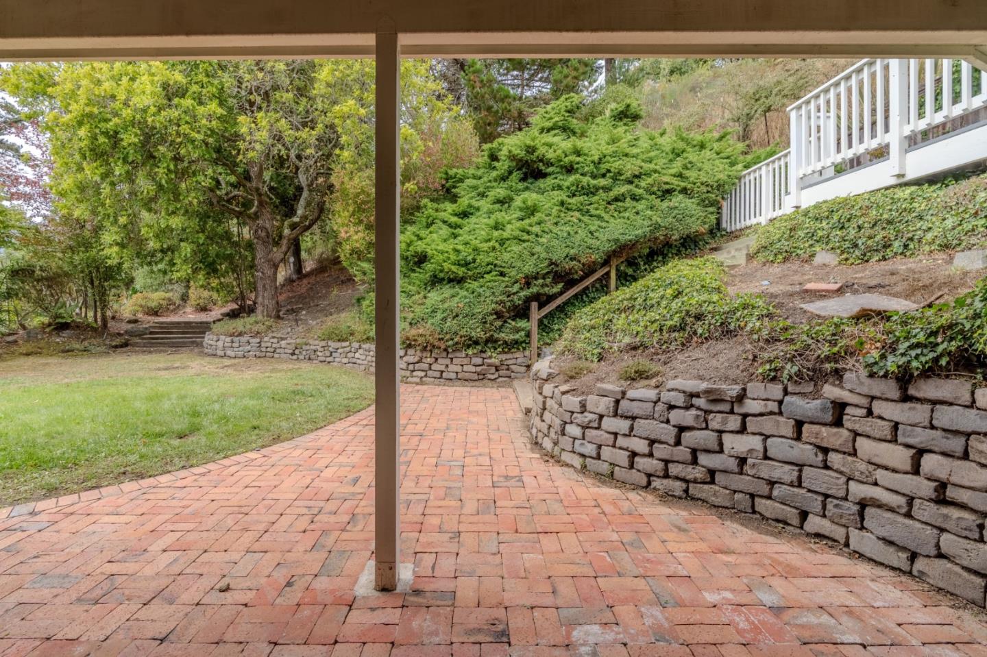 Detail Gallery Image 34 of 37 For 1031 Yosemite Dr, Pacifica,  CA 94044 - 4 Beds | 2 Baths