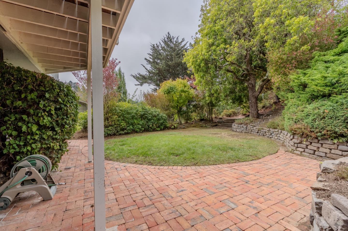 Detail Gallery Image 35 of 37 For 1031 Yosemite Dr, Pacifica,  CA 94044 - 4 Beds | 2 Baths