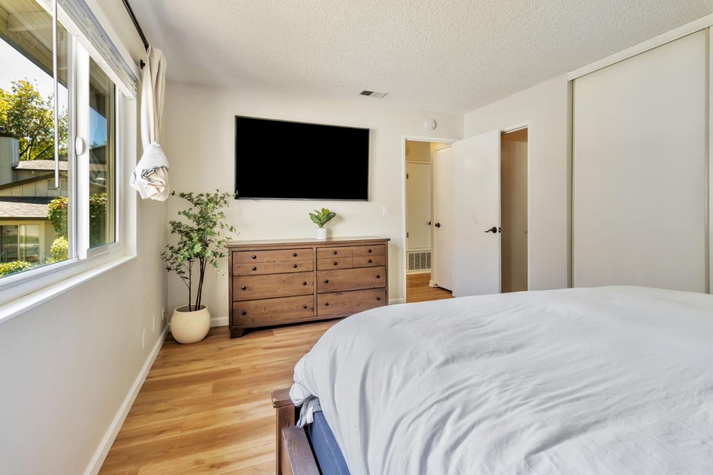 Detail Gallery Image 20 of 30 For 674 Galleon Ct, San Jose,  CA 95133 - 2 Beds | 2 Baths
