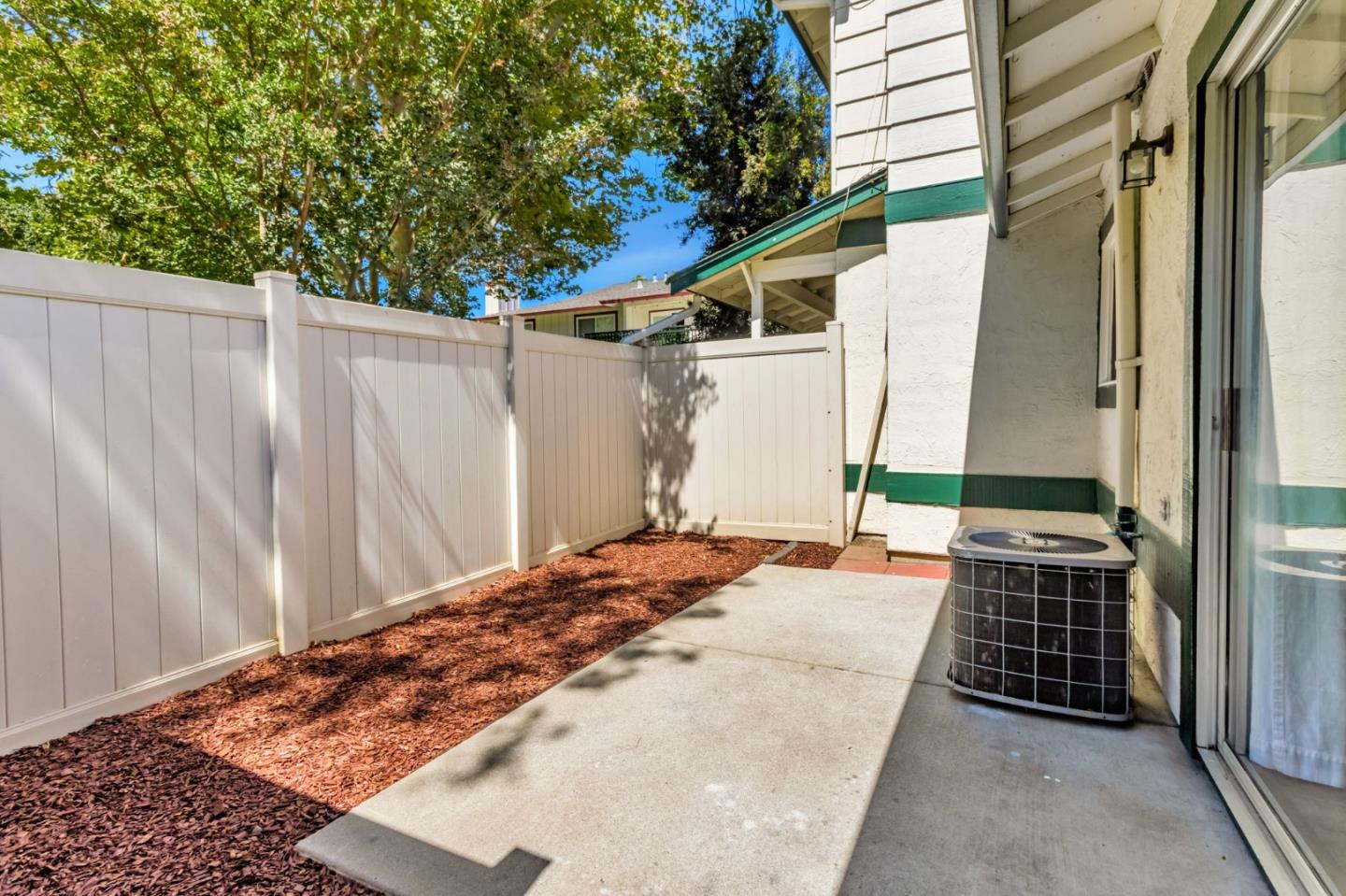 Detail Gallery Image 25 of 30 For 674 Galleon Ct, San Jose,  CA 95133 - 2 Beds | 2 Baths