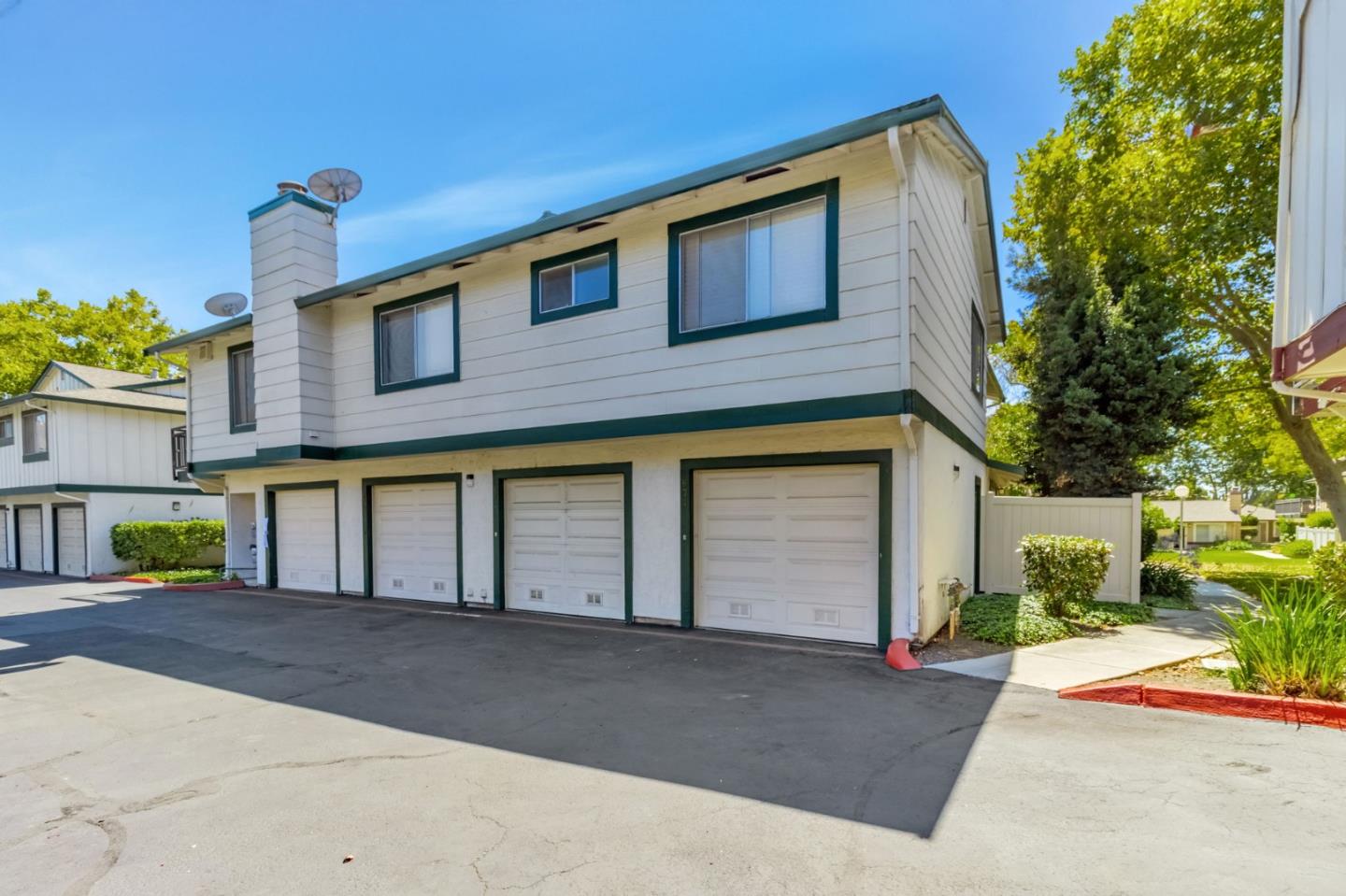 Detail Gallery Image 27 of 30 For 674 Galleon Ct, San Jose,  CA 95133 - 2 Beds | 2 Baths