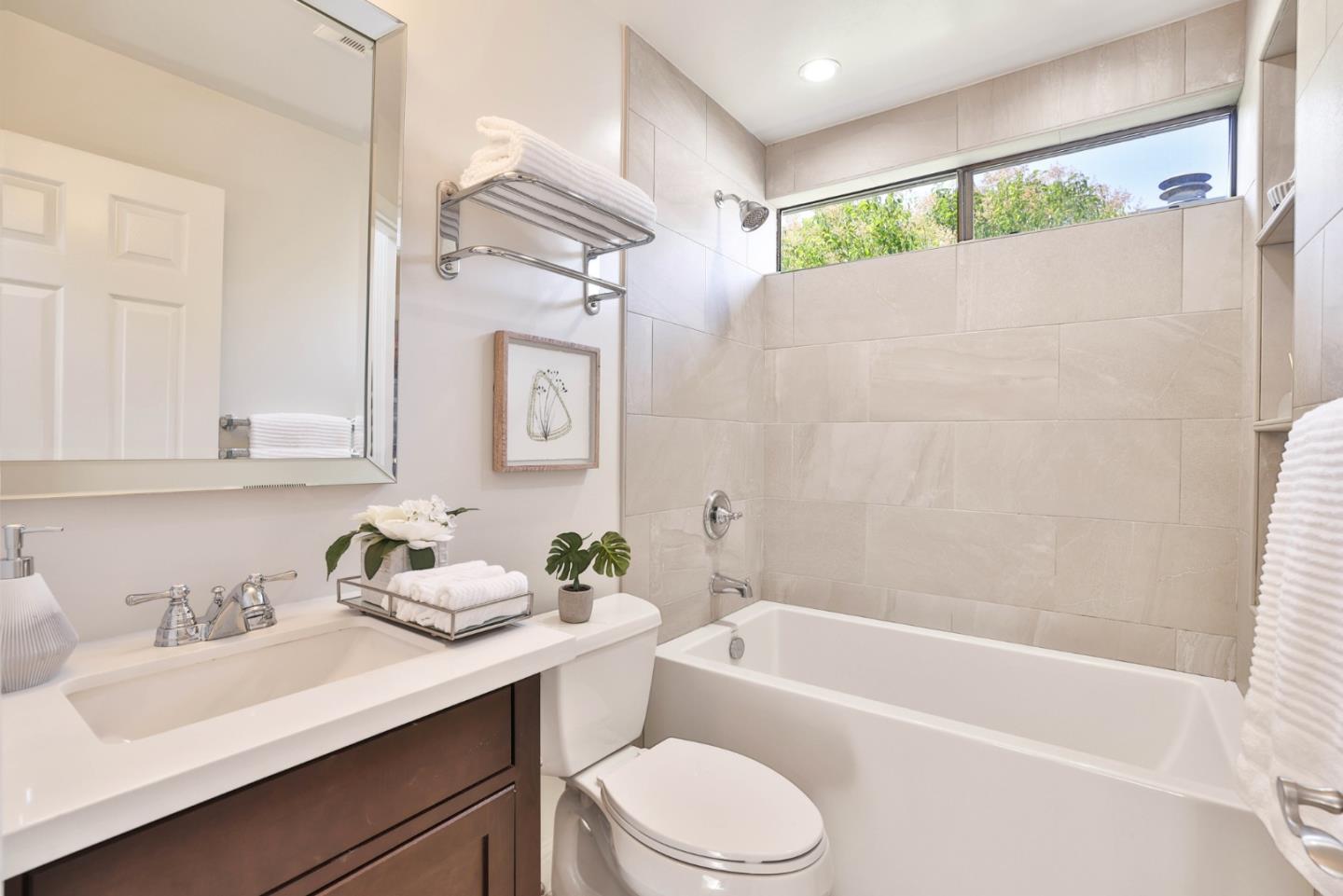 Detail Gallery Image 17 of 30 For 216 W Rincon Ave, Campbell,  CA 95008 - 3 Beds | 2/1 Baths