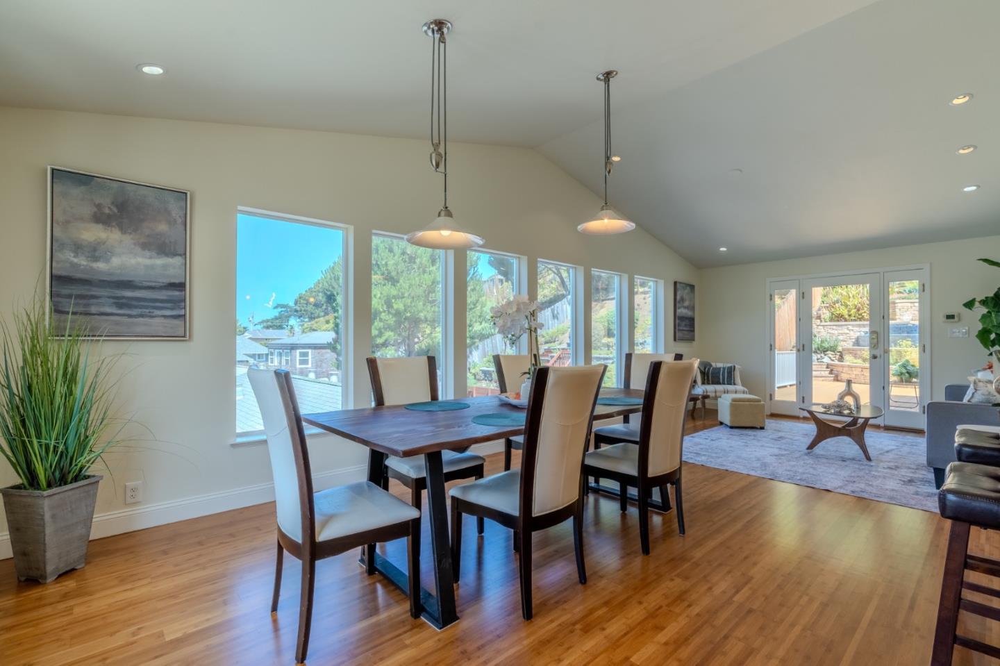 Detail Gallery Image 16 of 58 For 731 Rockaway Beach Ave, Pacifica,  CA 94044 - 3 Beds | 2 Baths
