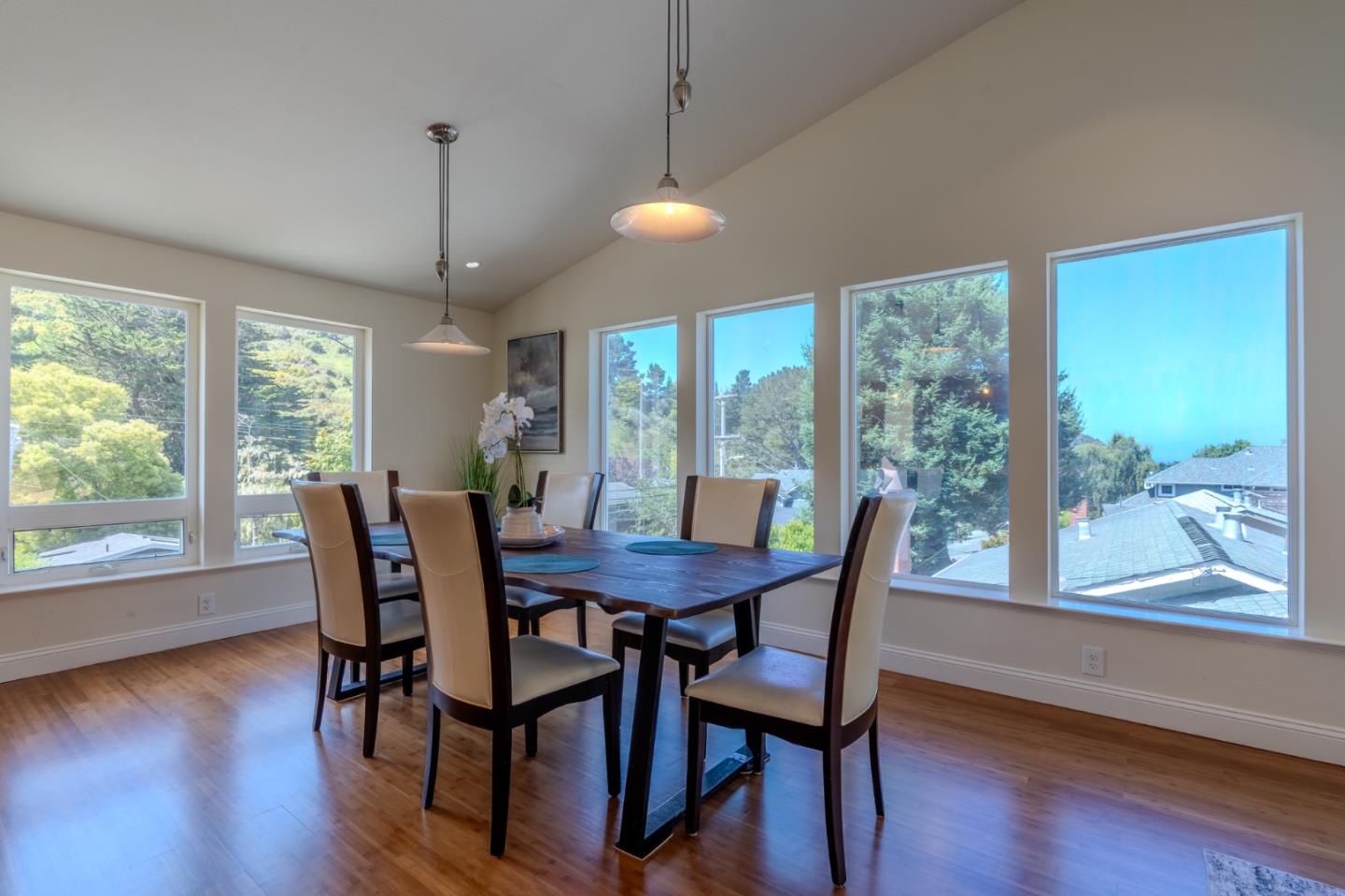Detail Gallery Image 22 of 58 For 731 Rockaway Beach Ave, Pacifica,  CA 94044 - 3 Beds | 2 Baths