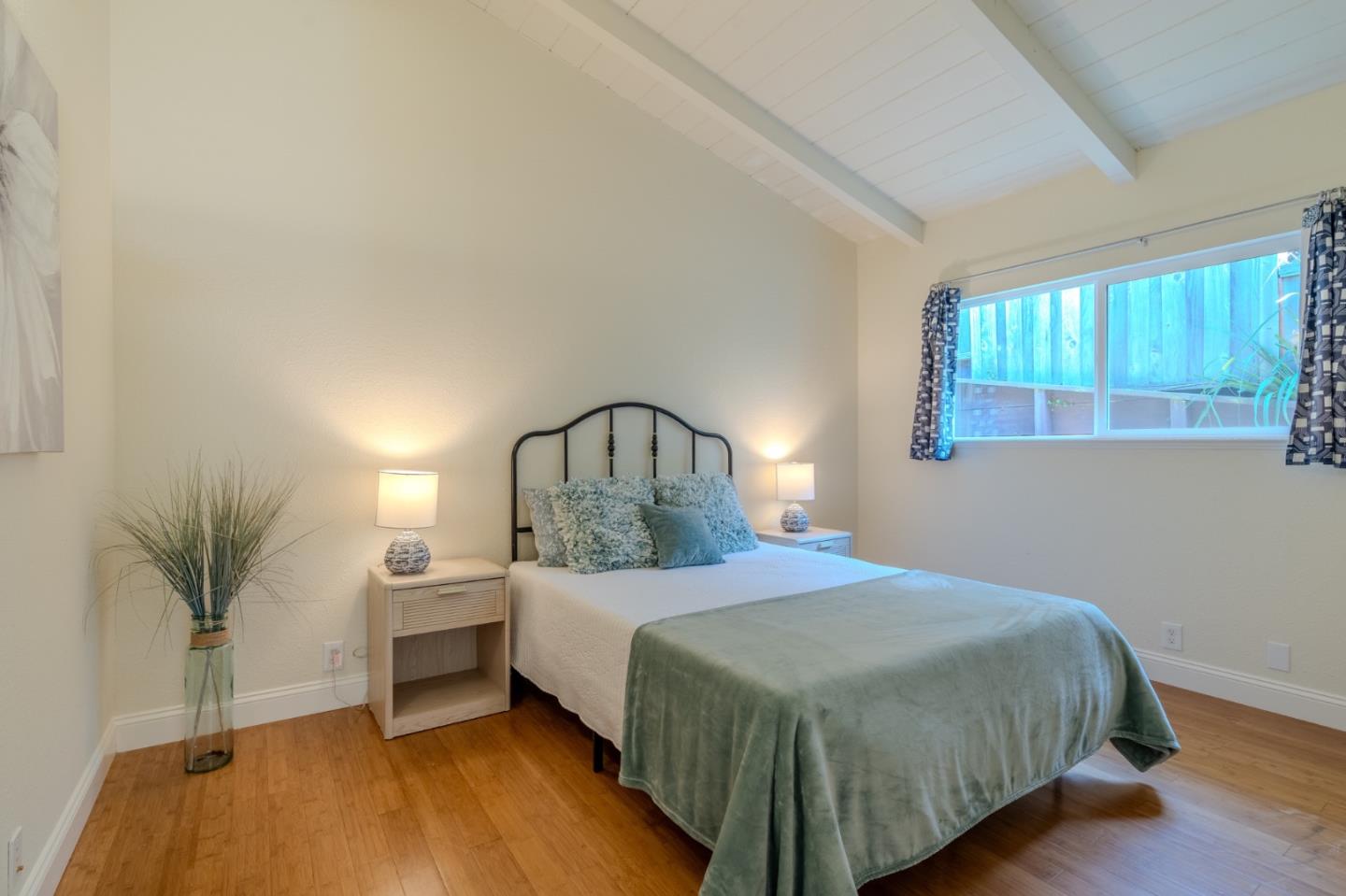 Detail Gallery Image 25 of 58 For 731 Rockaway Beach Ave, Pacifica,  CA 94044 - 3 Beds | 2 Baths