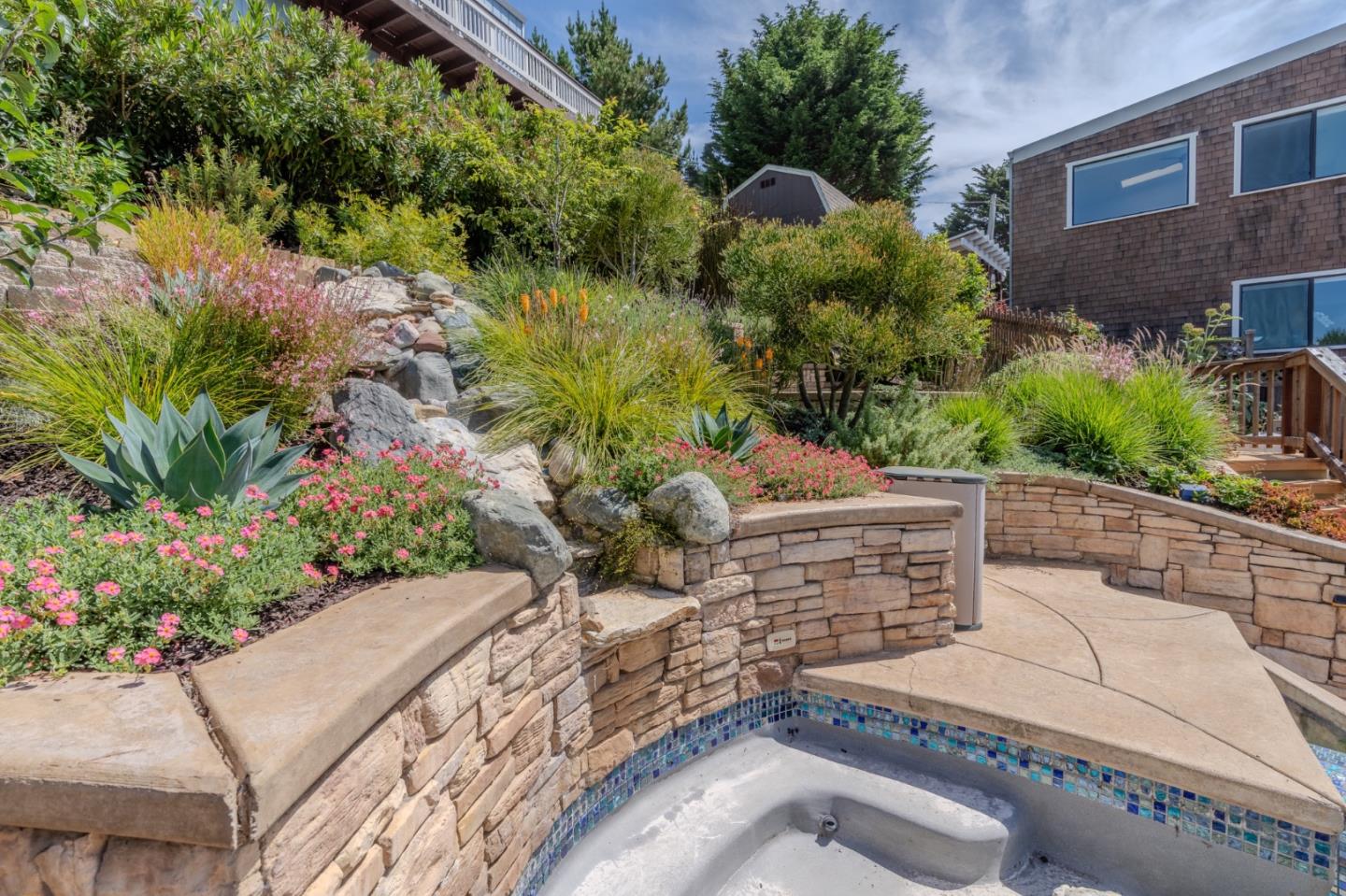 Detail Gallery Image 40 of 58 For 731 Rockaway Beach Ave, Pacifica,  CA 94044 - 3 Beds | 2 Baths