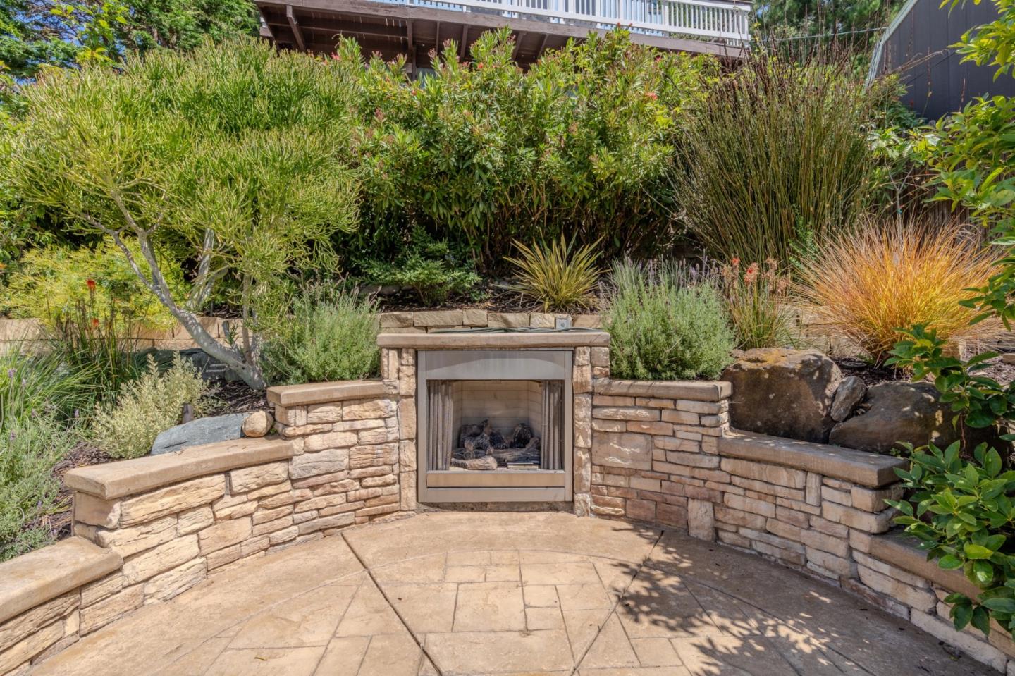 Detail Gallery Image 43 of 58 For 731 Rockaway Beach Ave, Pacifica,  CA 94044 - 3 Beds | 2 Baths