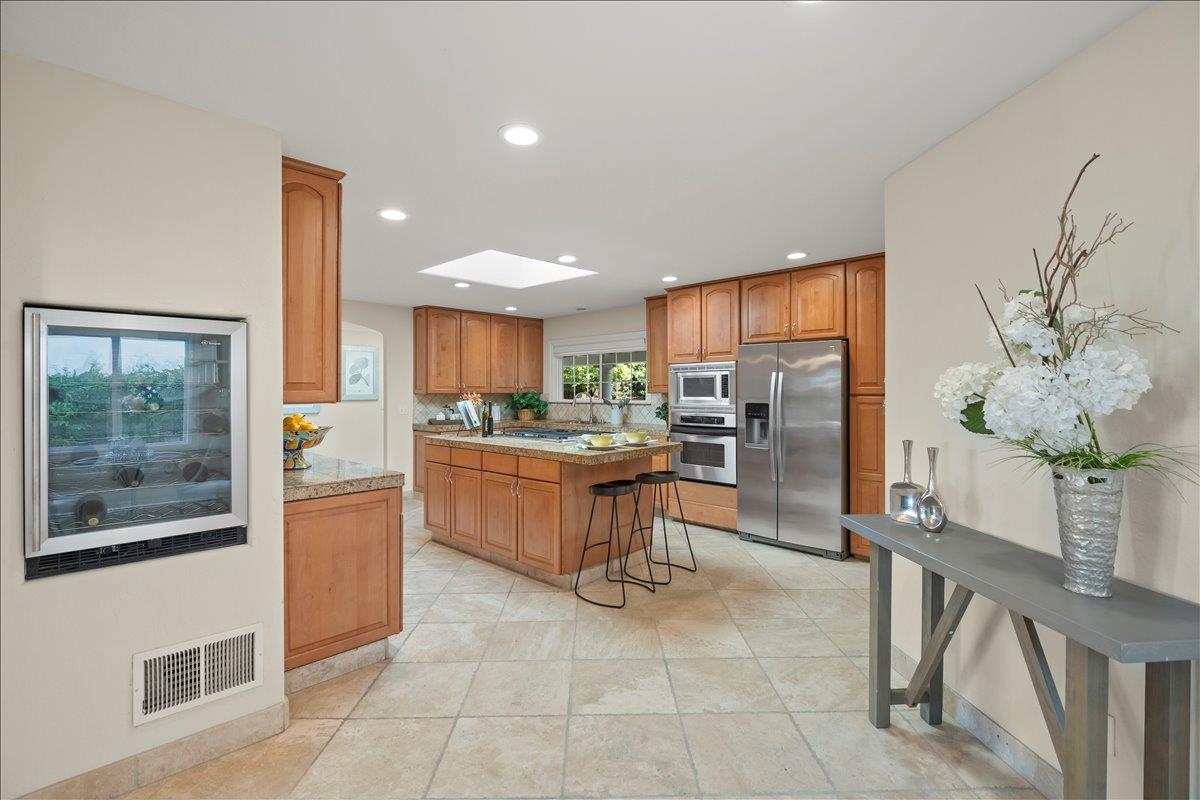 Detail Gallery Image 15 of 48 For 103 Belridge Dr, Los Gatos,  CA 95032 - 4 Beds | 3 Baths