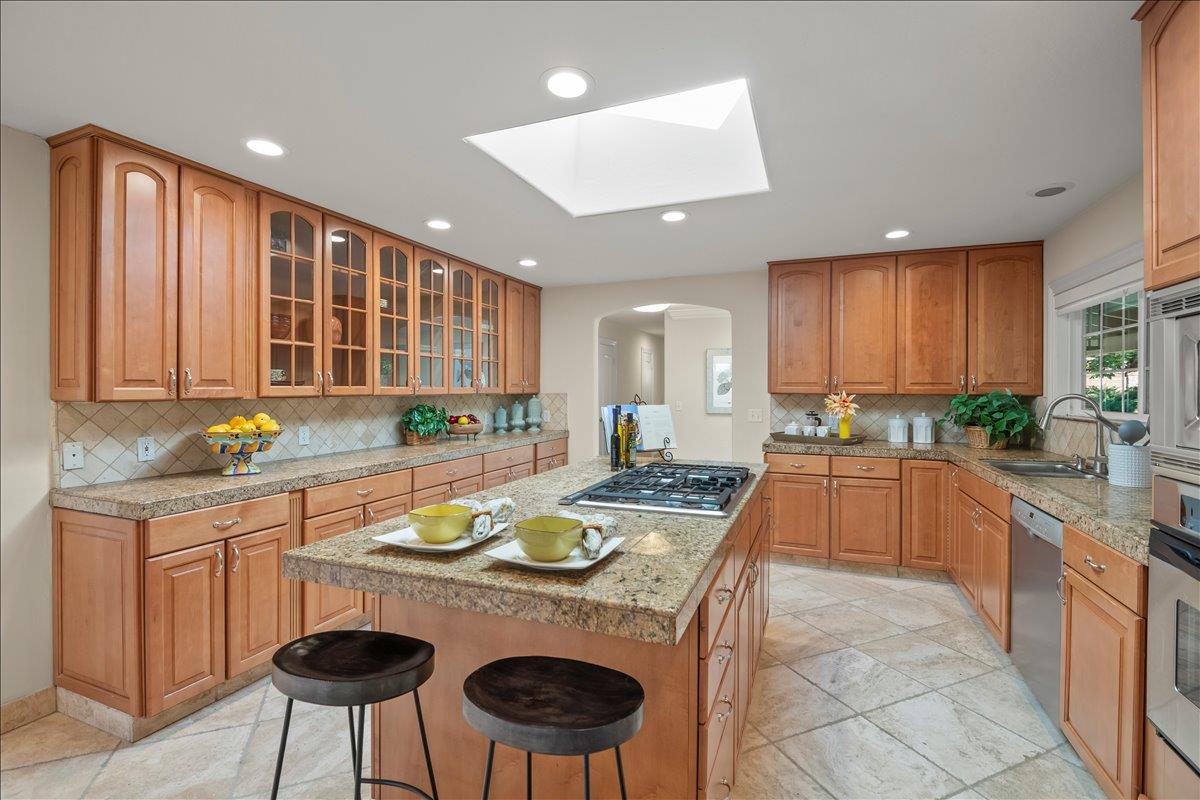 Detail Gallery Image 17 of 48 For 103 Belridge Dr, Los Gatos,  CA 95032 - 4 Beds | 3 Baths