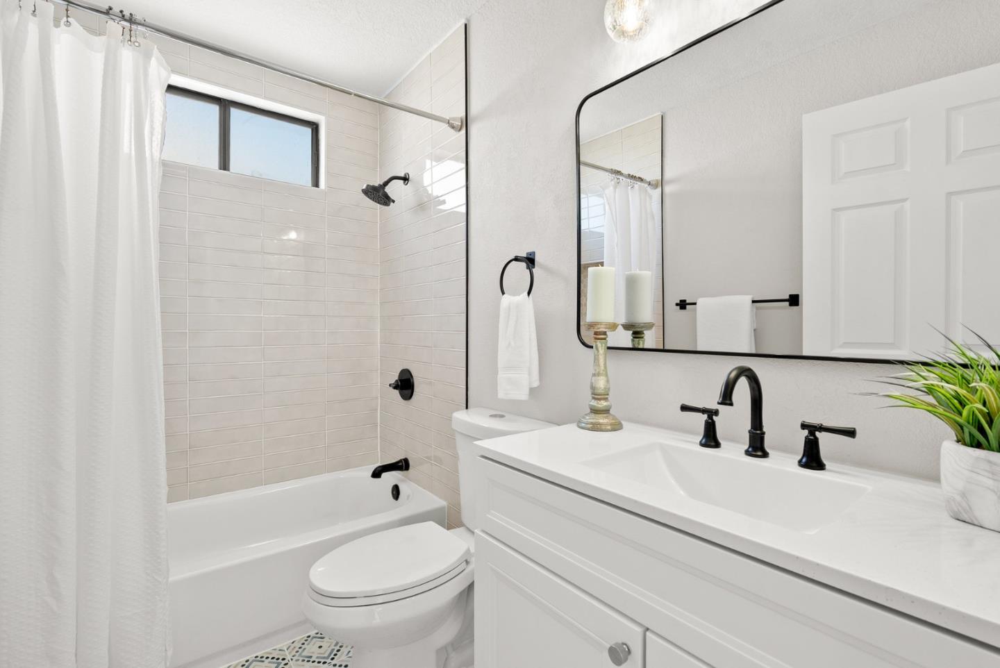 Detail Gallery Image 24 of 42 For 2522 Charlene Ln, Santa Cruz,  CA 95062 - 3 Beds | 1/1 Baths