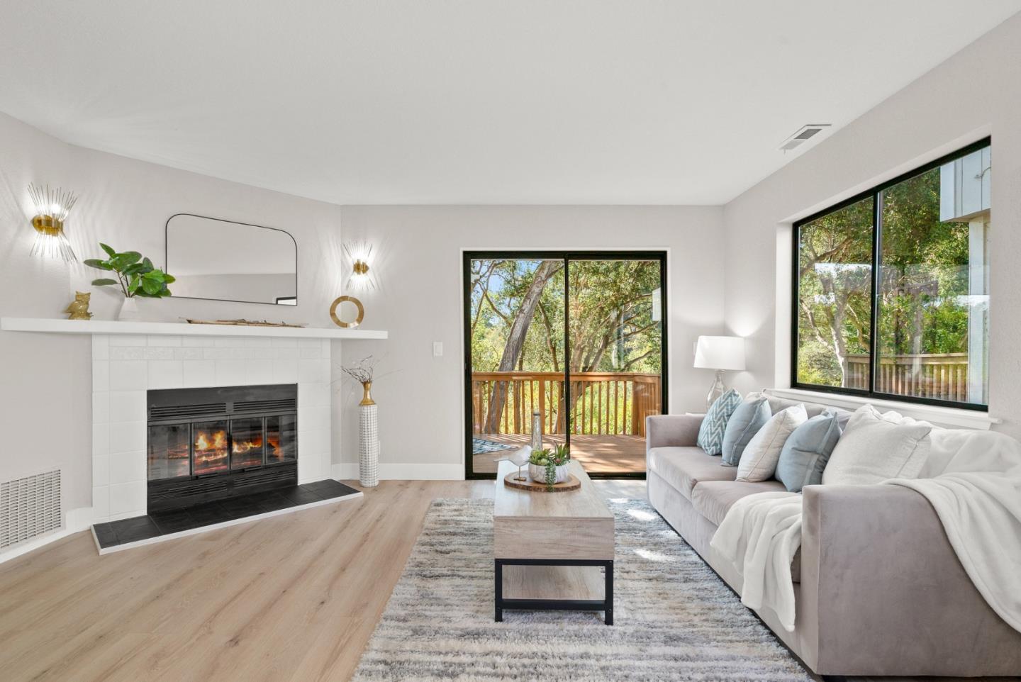 Detail Gallery Image 5 of 42 For 2522 Charlene Ln, Santa Cruz,  CA 95062 - 3 Beds | 1/1 Baths
