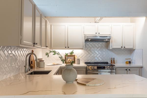 Detail Gallery Image 13 of 49 For 875 Brookline Dr #G,  Sunnyvale,  CA 94087 - 3 Beds | 2 Baths