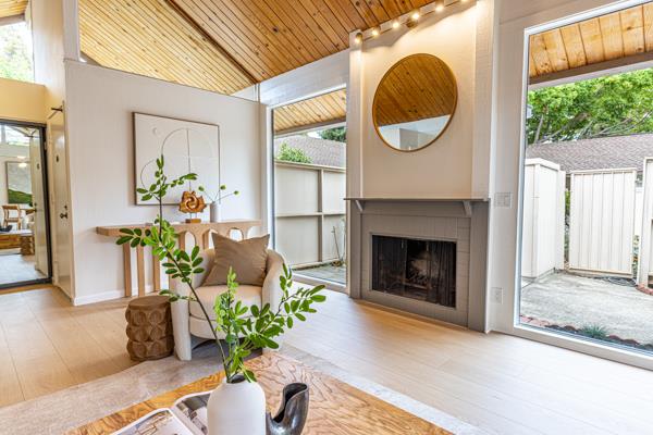 Detail Gallery Image 6 of 49 For 875 Brookline Dr #G,  Sunnyvale,  CA 94087 - 3 Beds | 2 Baths