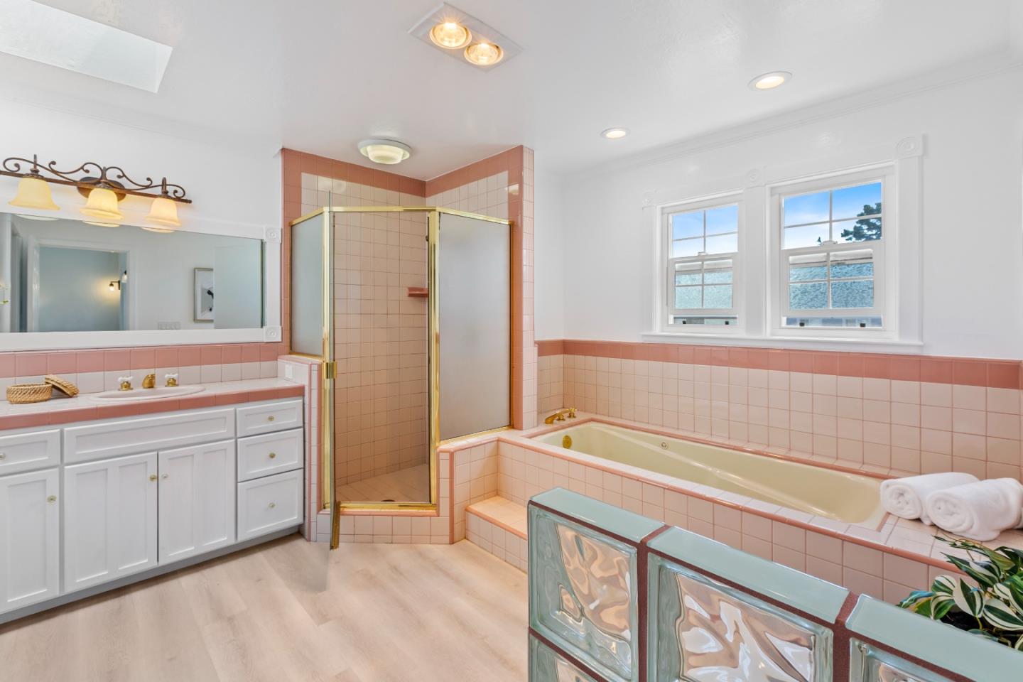 Detail Gallery Image 22 of 22 For 480 Alta Vista Dr, South San Francisco,  CA 94080 - 3 Beds | 1 Baths