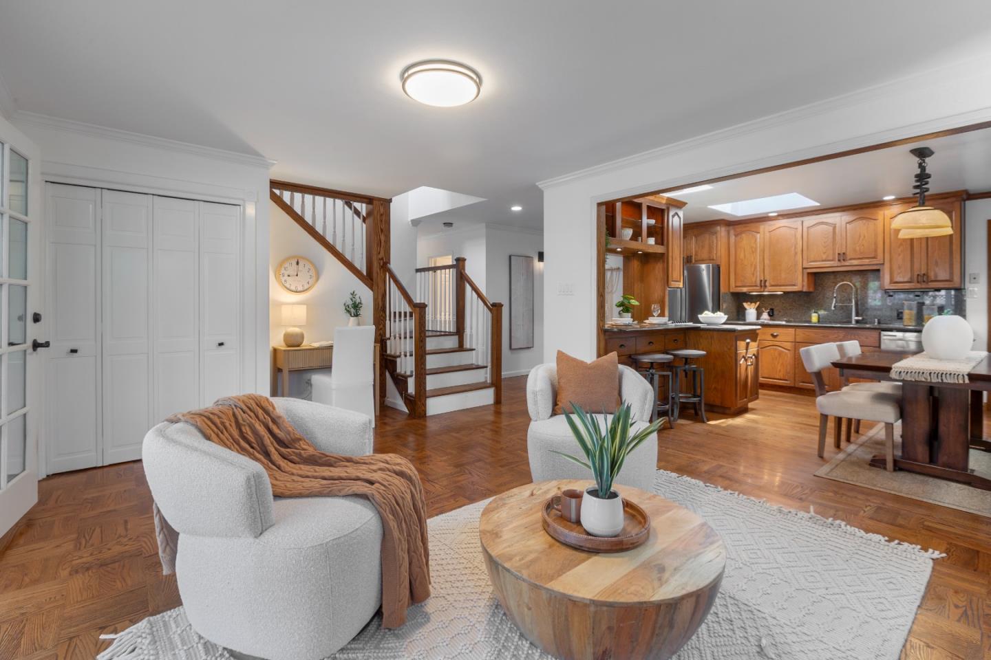 Detail Gallery Image 6 of 22 For 480 Alta Vista Dr, South San Francisco,  CA 94080 - 3 Beds | 1 Baths