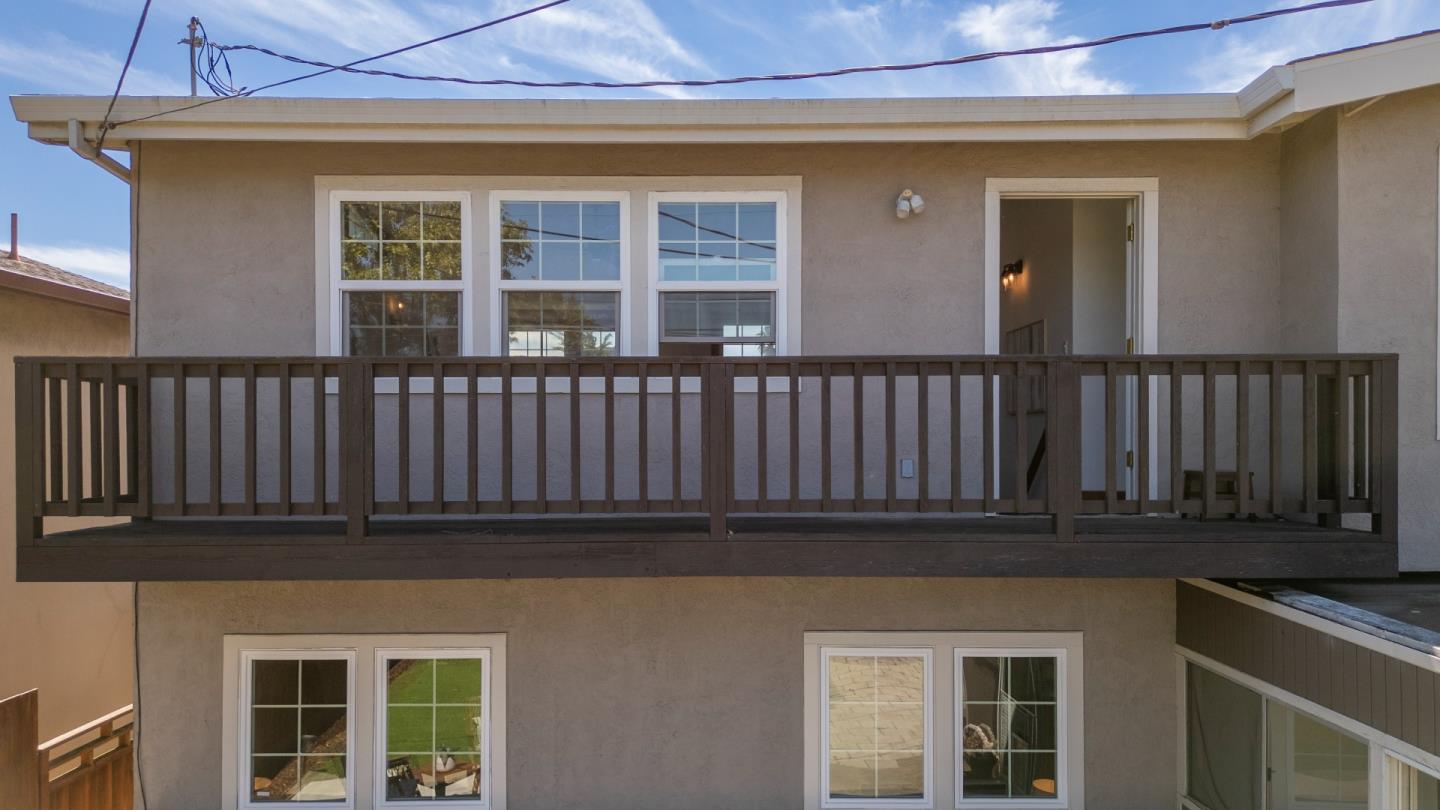 Detail Gallery Image 7 of 22 For 480 Alta Vista Dr, South San Francisco,  CA 94080 - 3 Beds | 1 Baths