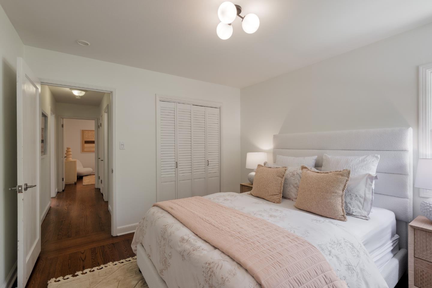 Detail Gallery Image 24 of 37 For 2051 Gordon Ave, Menlo Park,  CA 94025 - 4 Beds | 3 Baths