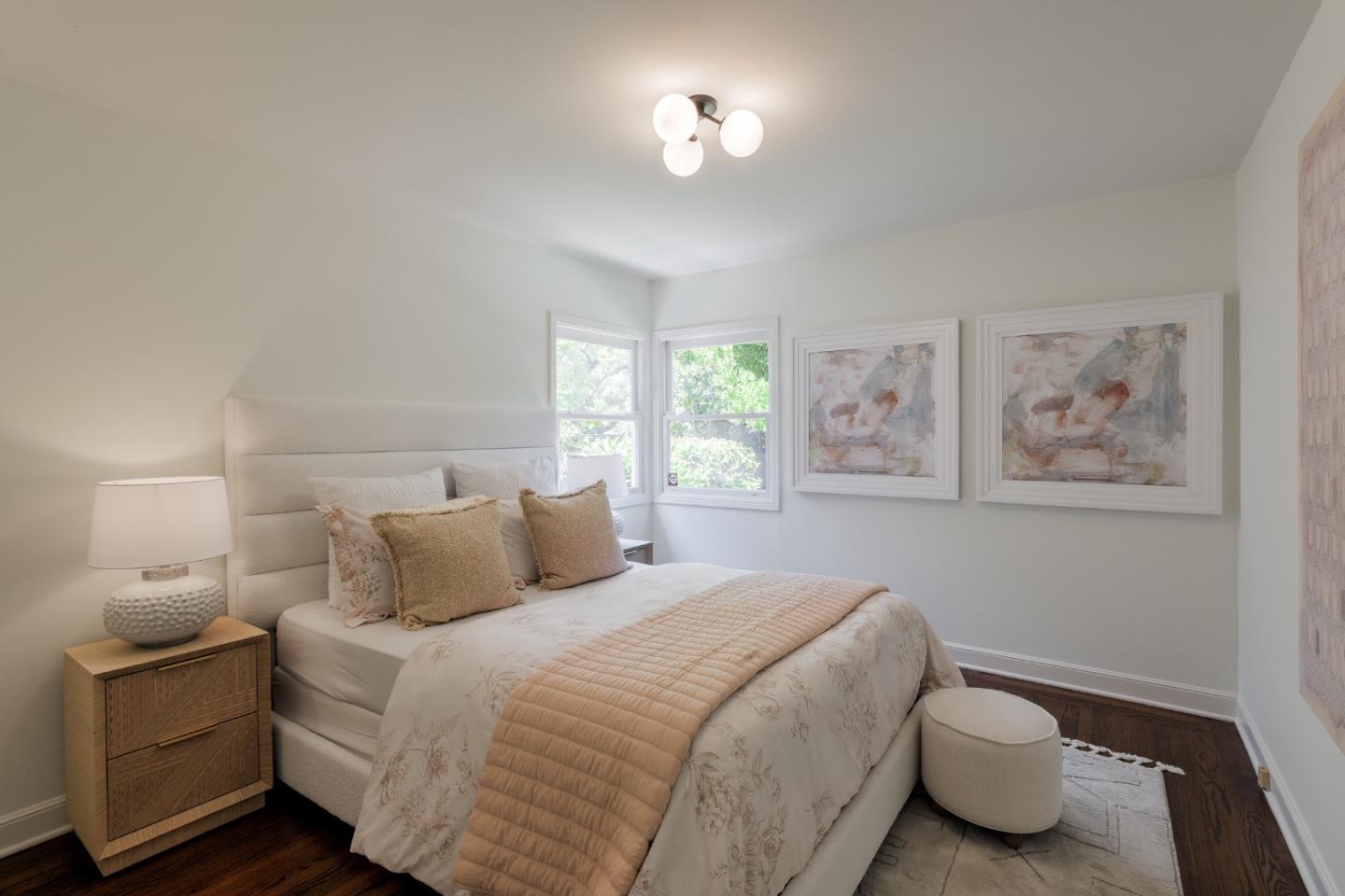 Detail Gallery Image 25 of 37 For 2051 Gordon Ave, Menlo Park,  CA 94025 - 4 Beds | 3 Baths