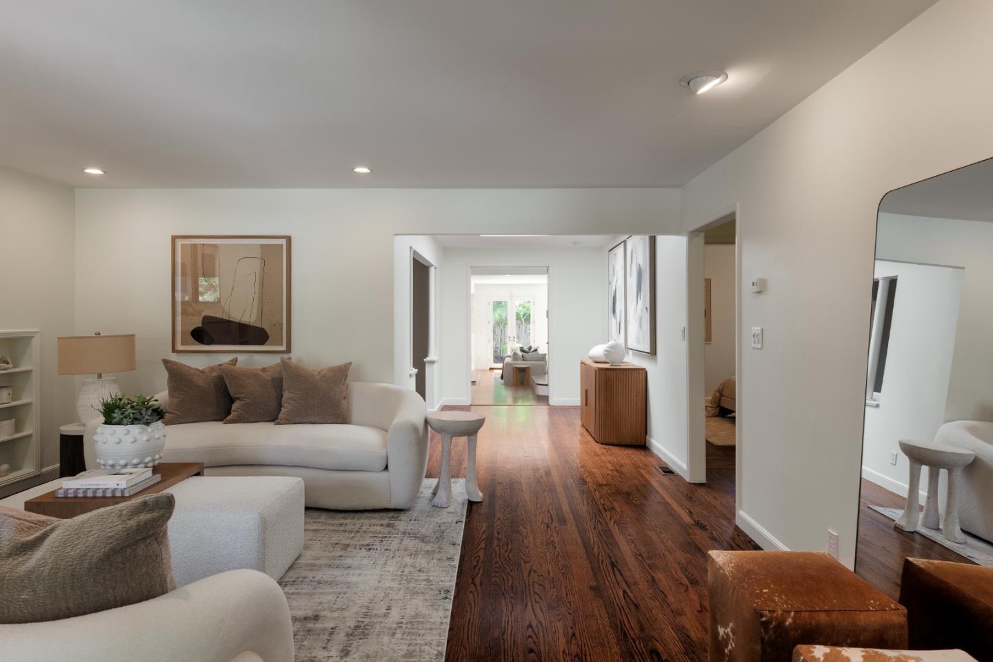 Detail Gallery Image 7 of 37 For 2051 Gordon Ave, Menlo Park,  CA 94025 - 4 Beds | 3 Baths