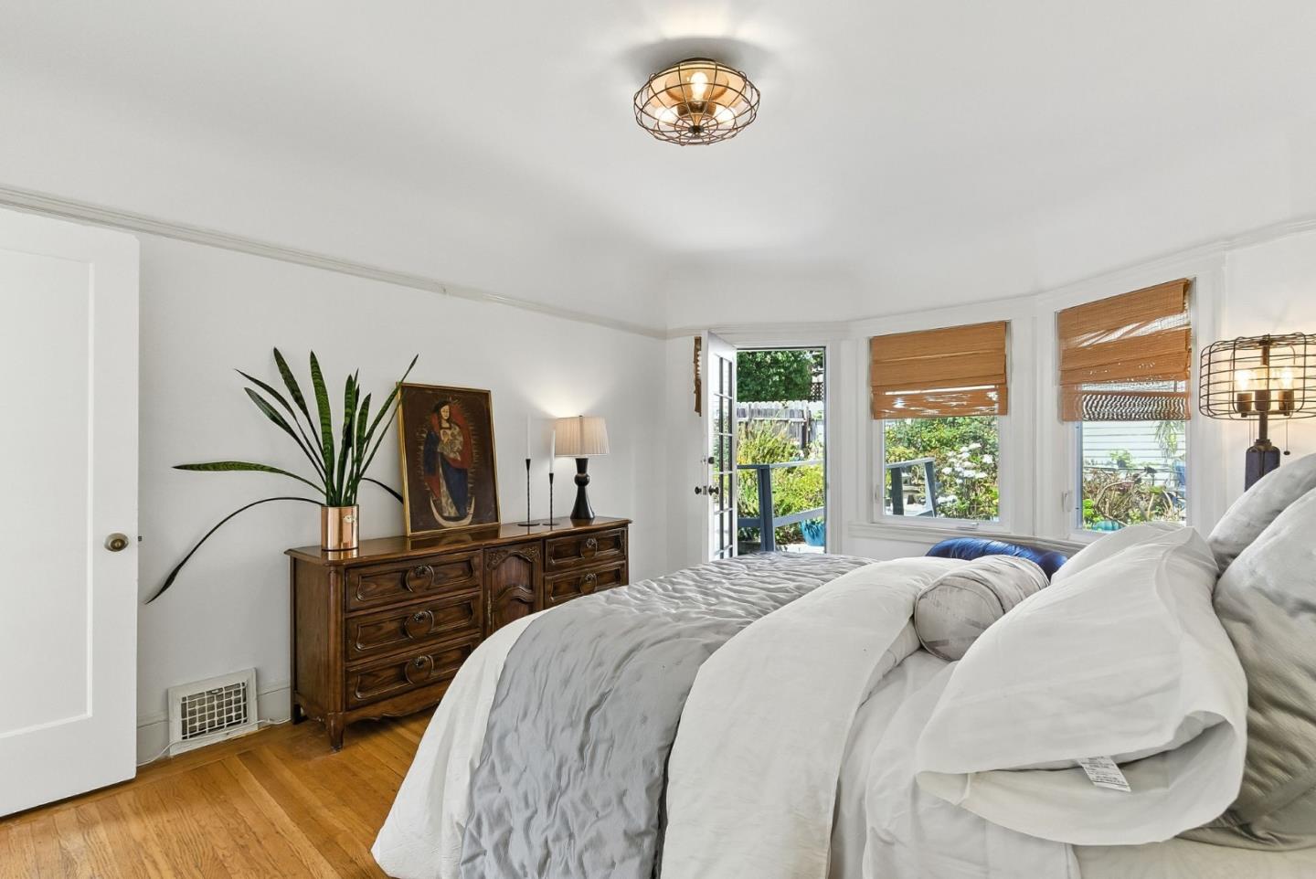 Detail Gallery Image 27 of 58 For 214 Louisburg St, San Francisco,  CA 94112 - 2 Beds | 1 Baths