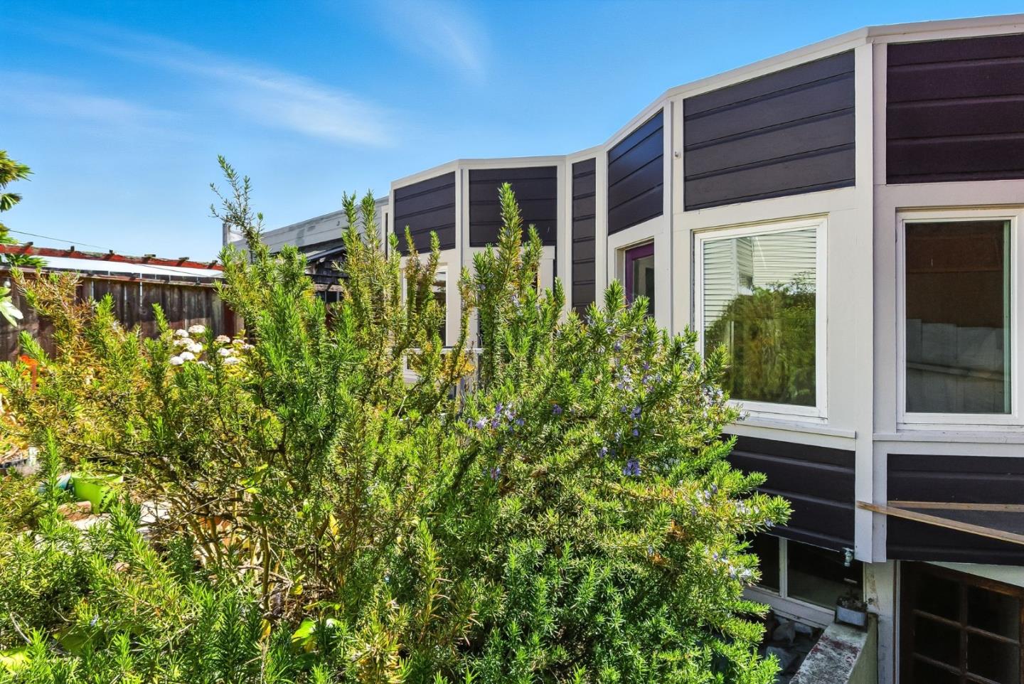 Detail Gallery Image 40 of 58 For 214 Louisburg St, San Francisco,  CA 94112 - 2 Beds | 1 Baths