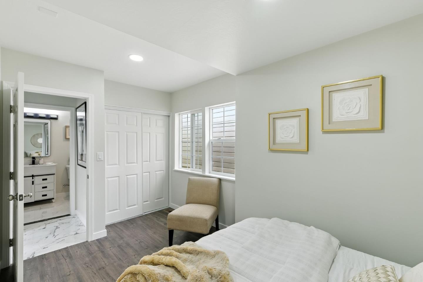 Detail Gallery Image 13 of 36 For 230 Rhine St, San Francisco,  CA 94112 - 4 Beds | 3 Baths