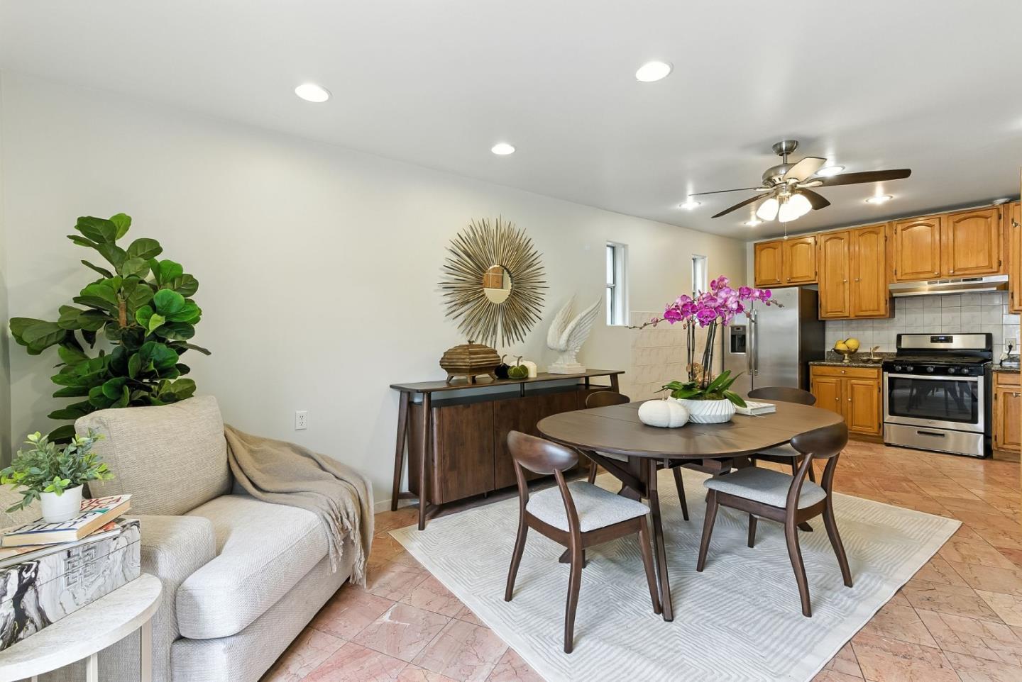 Detail Gallery Image 25 of 36 For 230 Rhine St, San Francisco,  CA 94112 - 4 Beds | 3 Baths