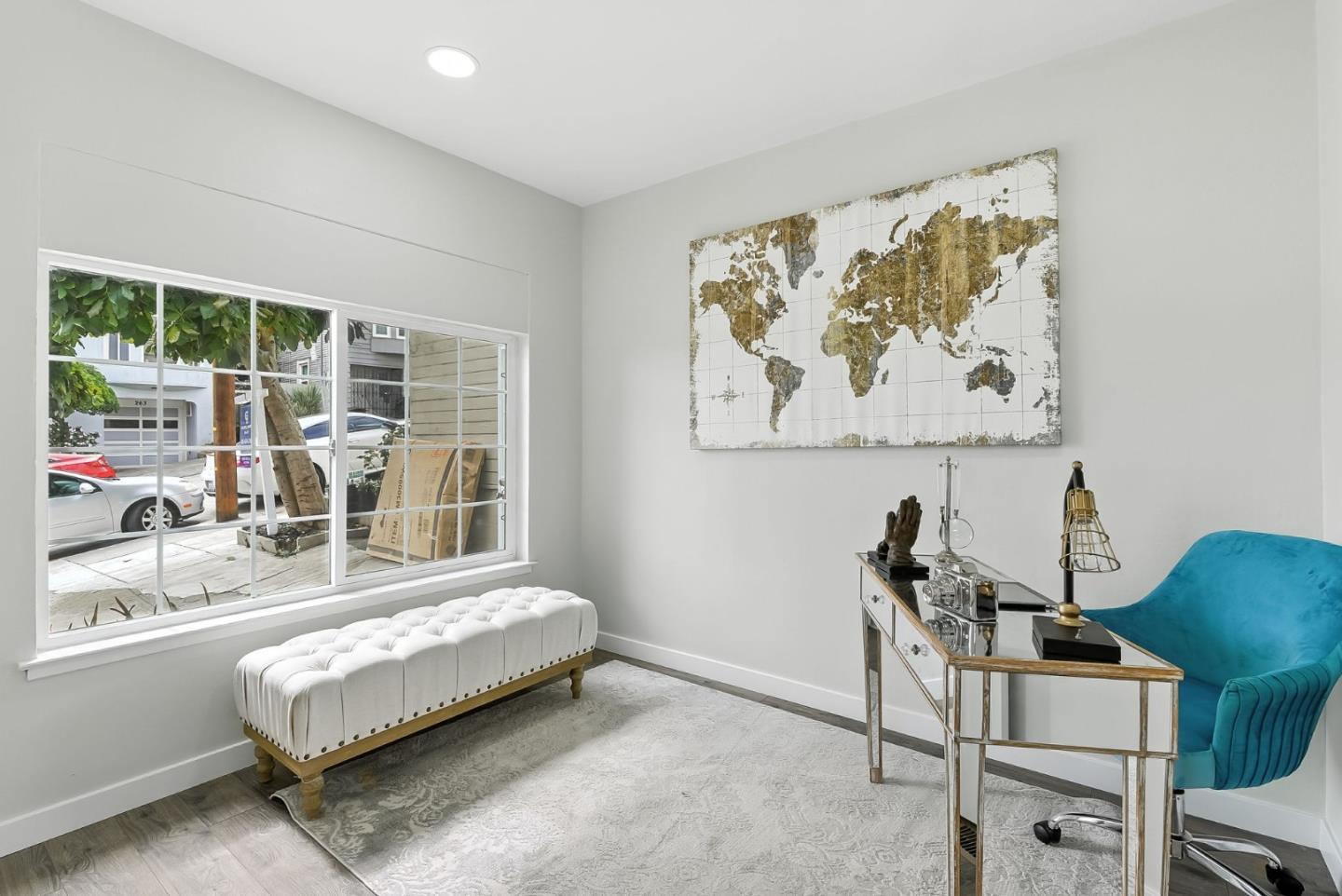 Detail Gallery Image 7 of 36 For 230 Rhine St, San Francisco,  CA 94112 - 4 Beds | 3 Baths