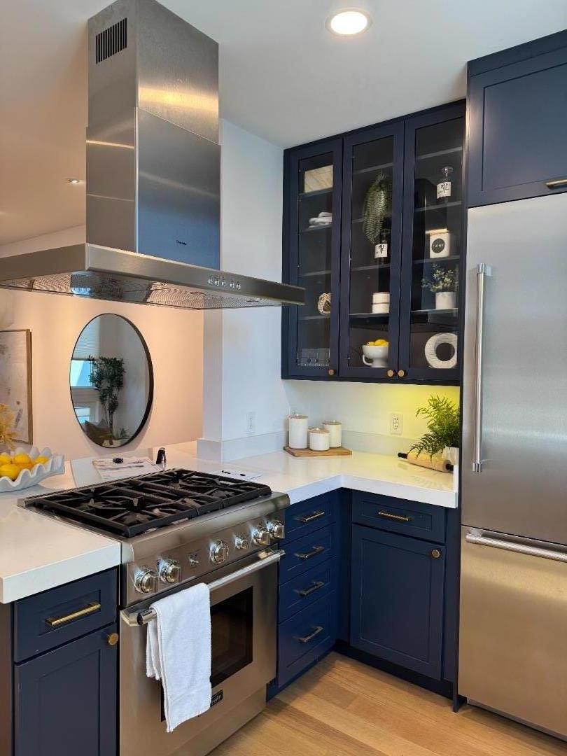 Detail Gallery Image 11 of 29 For 1269 S Van Ness Ave #UNIT D,  San Francisco,  CA 94110 - 3 Beds | 2 Baths