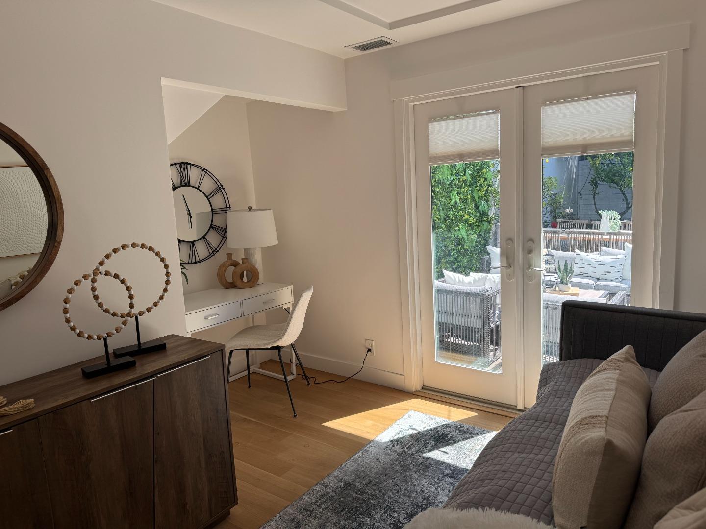 Detail Gallery Image 21 of 29 For 1269 S Van Ness Ave #UNIT D,  San Francisco,  CA 94110 - 3 Beds | 2 Baths
