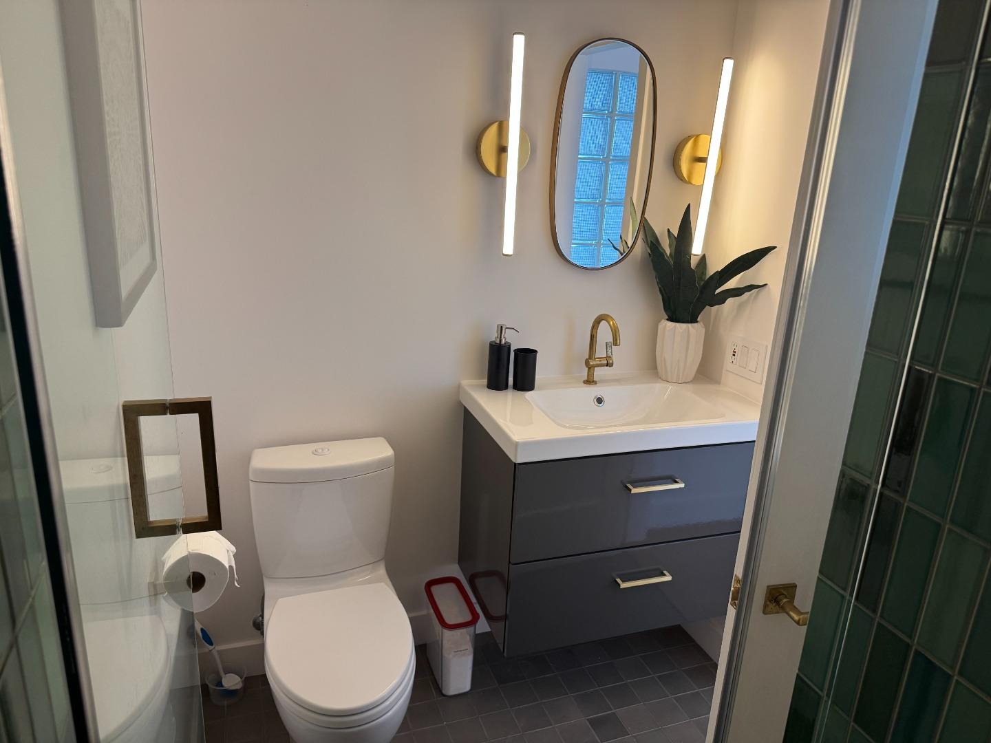Detail Gallery Image 22 of 29 For 1269 S Van Ness Ave #UNIT D,  San Francisco,  CA 94110 - 3 Beds | 2 Baths