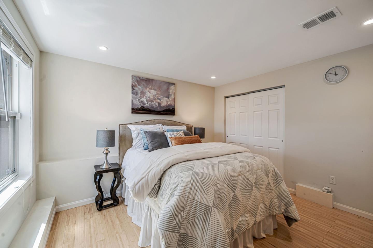 Detail Gallery Image 26 of 35 For 1910 22nd Ave, San Francisco,  CA 94116 - 3 Beds | 2 Baths
