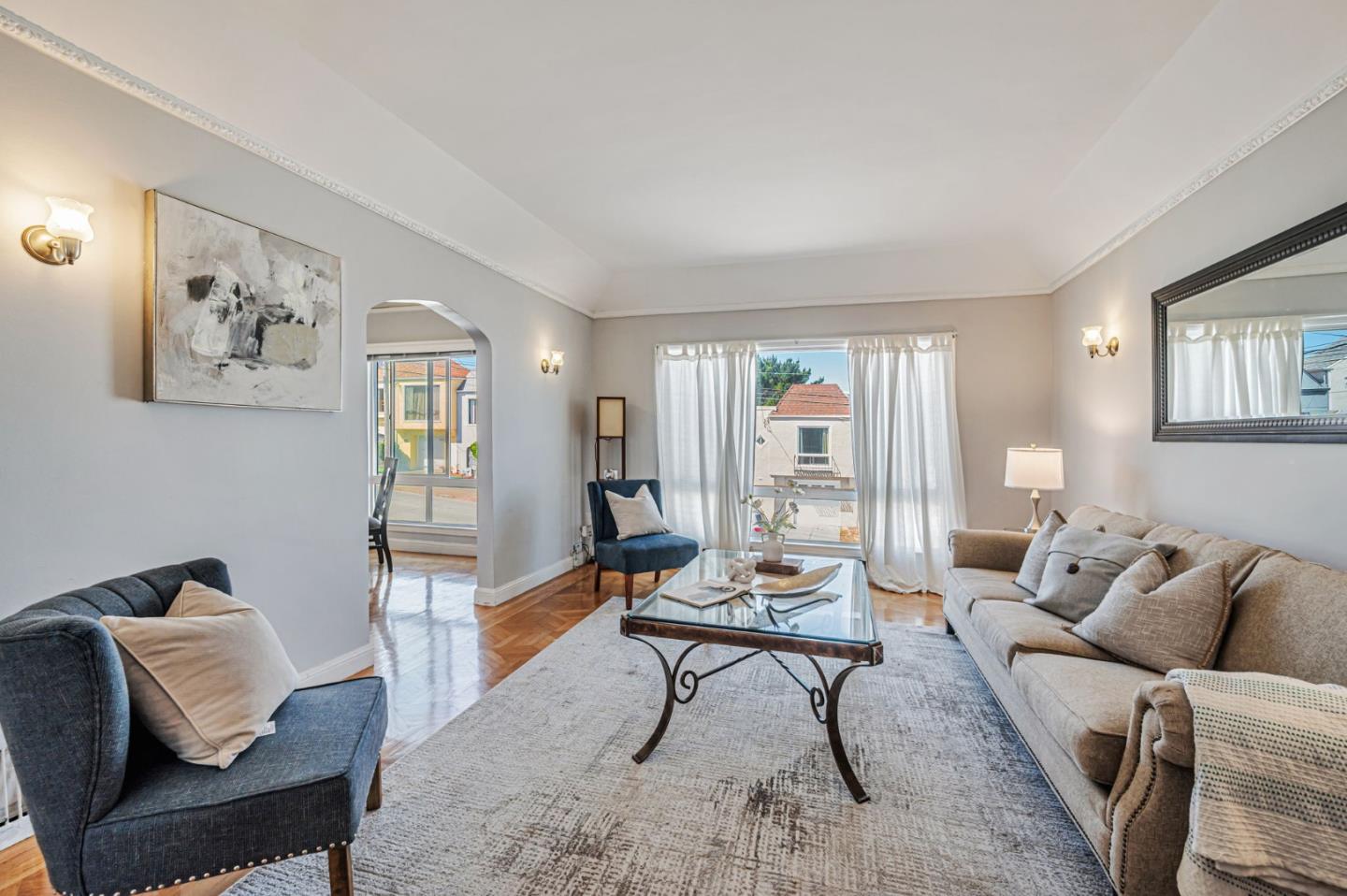 Detail Gallery Image 6 of 35 For 1910 22nd Ave, San Francisco,  CA 94116 - 3 Beds | 2 Baths