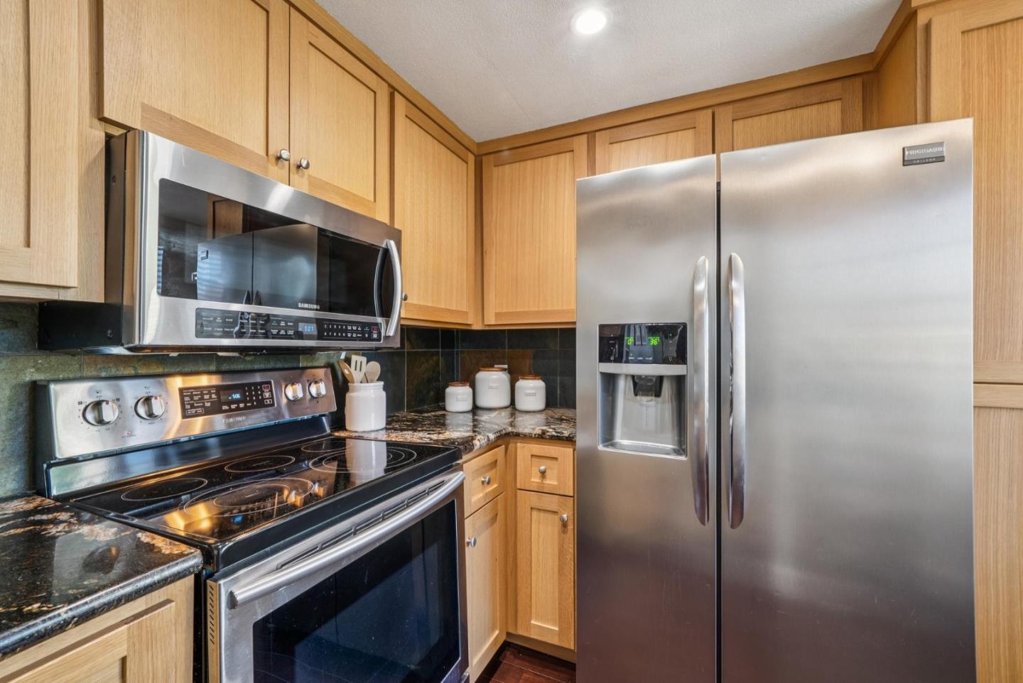 Detail Gallery Image 27 of 68 For 3182 Heather Ridge Dr, San Jose,  CA 95136 - 2 Beds | 2 Baths