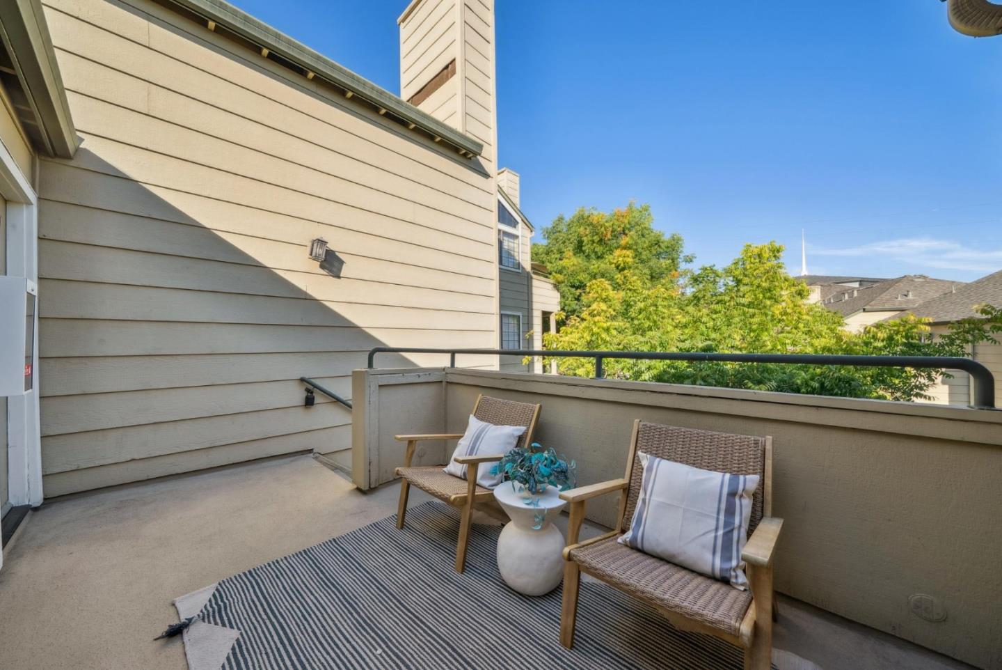Detail Gallery Image 8 of 68 For 3182 Heather Ridge Dr, San Jose,  CA 95136 - 2 Beds | 2 Baths
