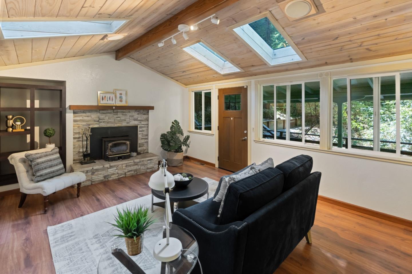 Detail Gallery Image 4 of 77 For 18755 Highway 9, Boulder Creek,  CA 95006 - 2 Beds | 2 Baths