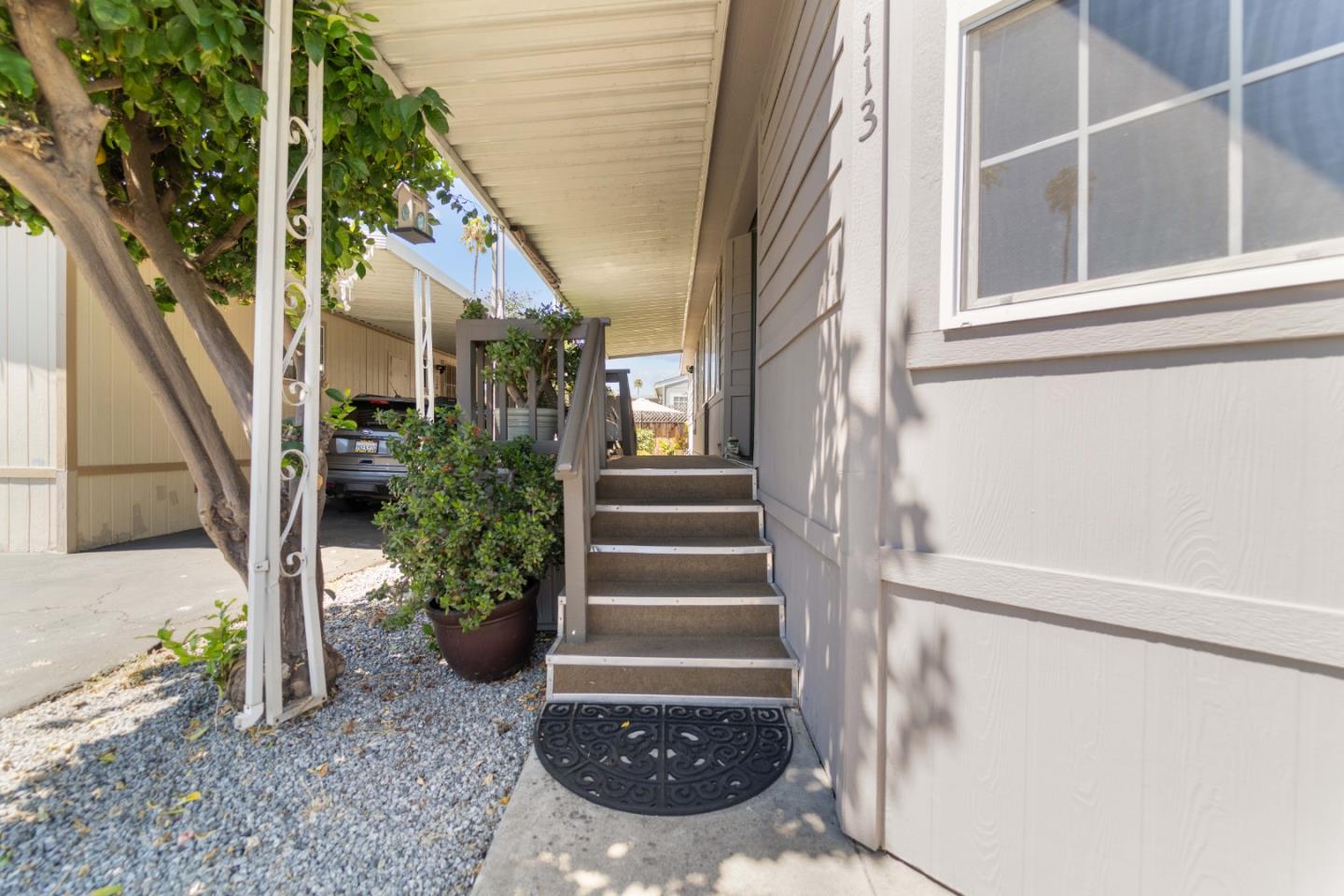 Detail Gallery Image 33 of 41 For 165 Blossom Hill Rd #113,  San Jose,  CA 95123 - 3 Beds | 2 Baths