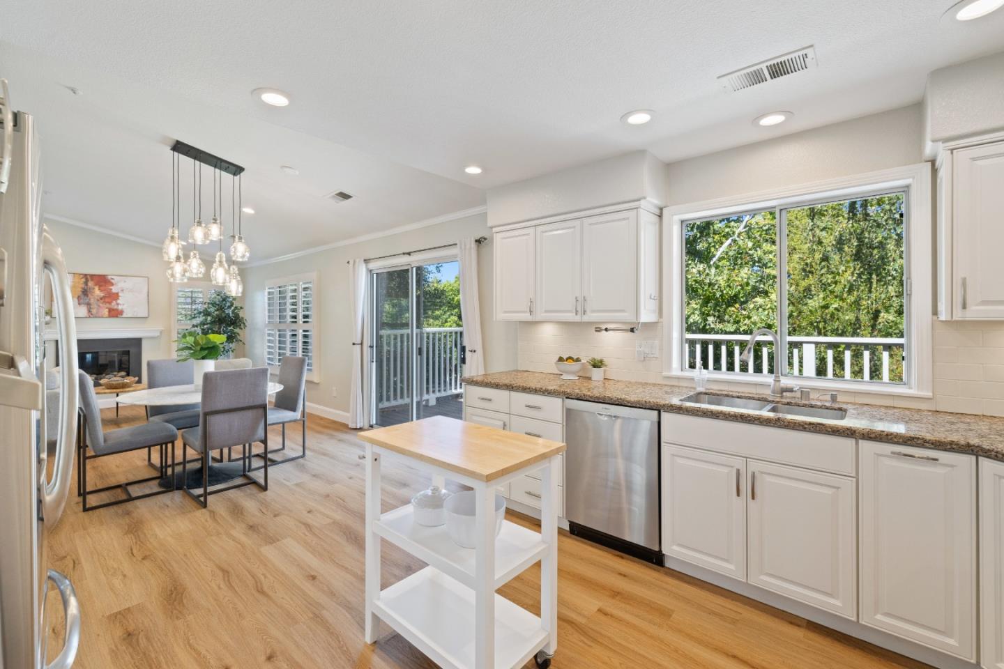 Detail Gallery Image 13 of 65 For 152 Navigator Dr, Scotts Valley,  CA 95066 - 3 Beds | 2/1 Baths