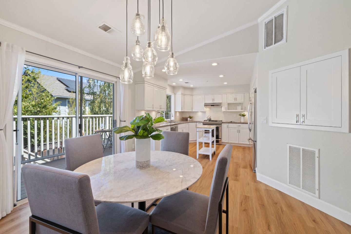 Detail Gallery Image 18 of 65 For 152 Navigator Dr, Scotts Valley,  CA 95066 - 3 Beds | 2/1 Baths
