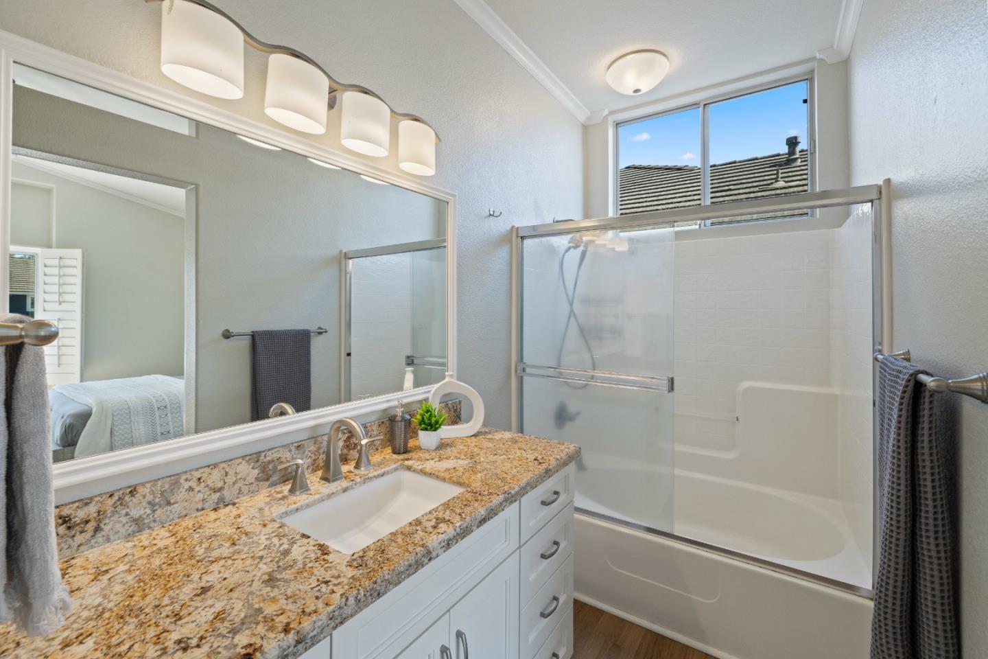 Detail Gallery Image 23 of 65 For 152 Navigator Dr, Scotts Valley,  CA 95066 - 3 Beds | 2/1 Baths