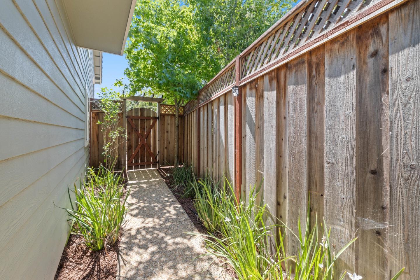 Detail Gallery Image 50 of 65 For 152 Navigator Dr, Scotts Valley,  CA 95066 - 3 Beds | 2/1 Baths